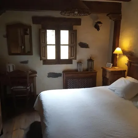 Hotel Rural La Fuente Patones Exterior photo