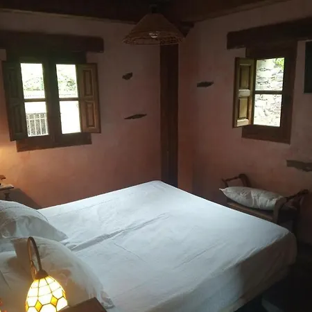 Hotel Rural La Fuente Patones Exterior photo